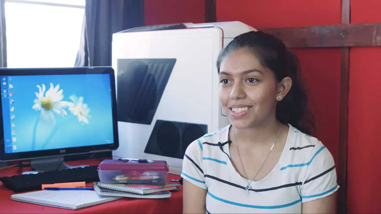 Diana, a Primavera Online Student.